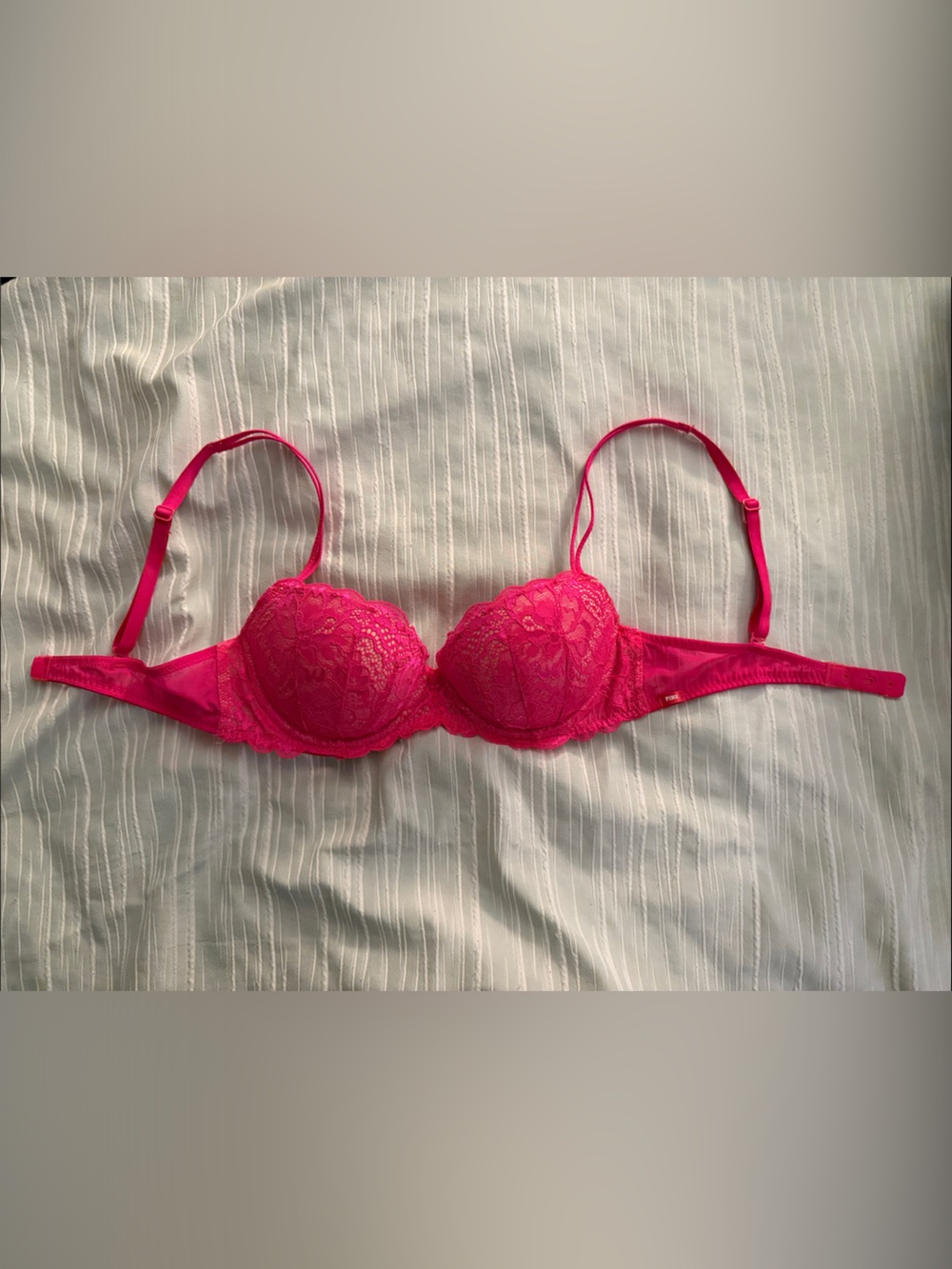 PINK Victoria's Secret Fuchsia Lace Underwire Bra